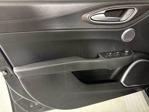 Used 2022 Alfa Romeo Giulia Ti image 12