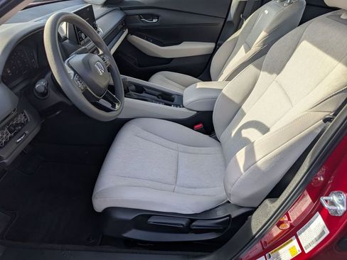 Used 2025 Honda Accord LX image 19