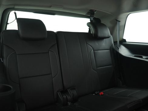 Used 2018 GMC Yukon Denali image 12