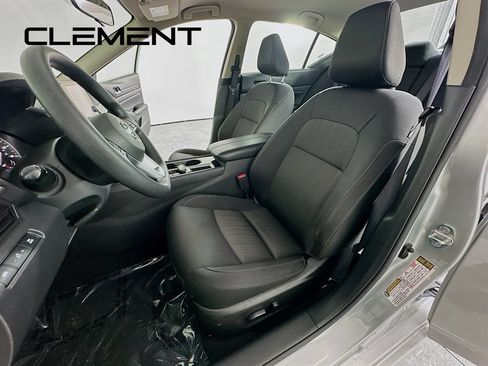 Used 2024 Nissan Altima 2.5 SV FWD image 28