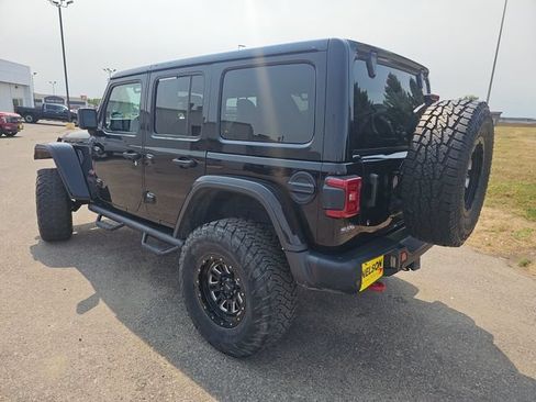 Used 2018 Jeep Wrangler Unlimited Rubicon AWD/4WD image 3