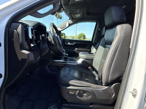 Used 2022 Chevrolet Silverado 1500 RST w/ Convenience Package II AWD/4WD image 13