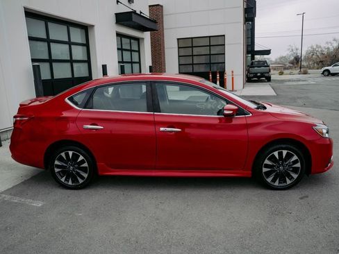 Used 2018 Nissan Sentra SR image 5
