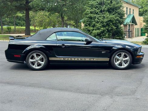 Used 2005 Ford Mustang GT RWD image 9
