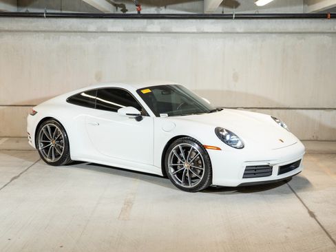 Certified 2024 Porsche 911 Carrera RWD image 8