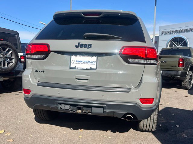 Used 2019 Jeep Grand Cherokee Laredo AWD/4WD image 16