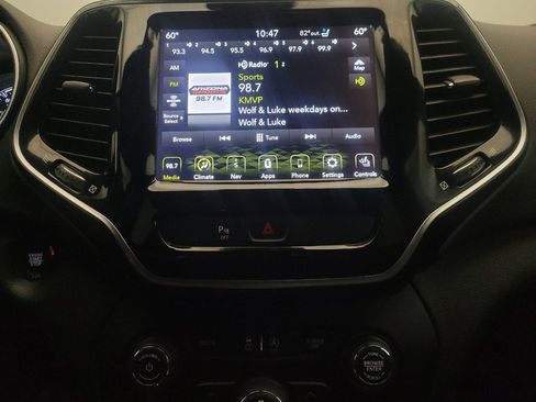 Used 2020 Jeep Cherokee High Altitude AWD/4WD image 25