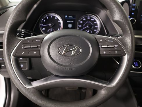 Used 2023 Hyundai Sonata SEL FWD image 3