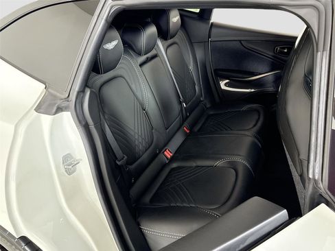 Used 2021 Aston Martin DBX image 30
