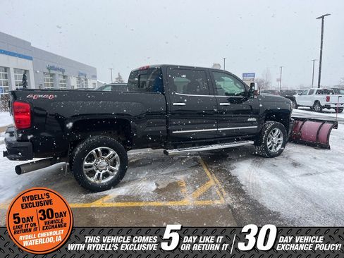 Used 2015 Chevrolet Silverado 2500 High Country w/ Duramax Plus Package image 8