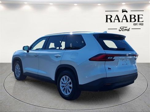 Used 2024 Toyota Grand Highlander XLE image 5