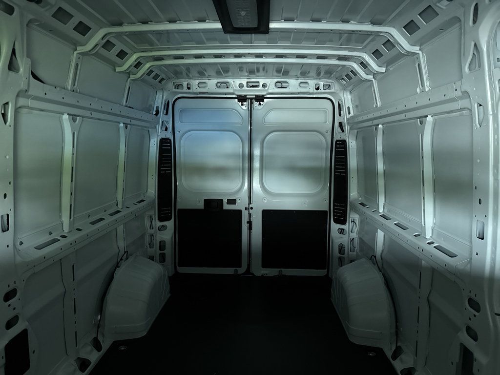New 2026 RAM ProMaster 2500 w/ Advanced Safety Group FWD image 7