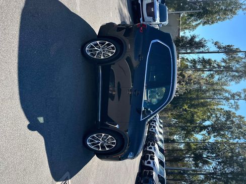 New 2026 BMW X5 xDrive50e w/ Climate Comfort Package image 6