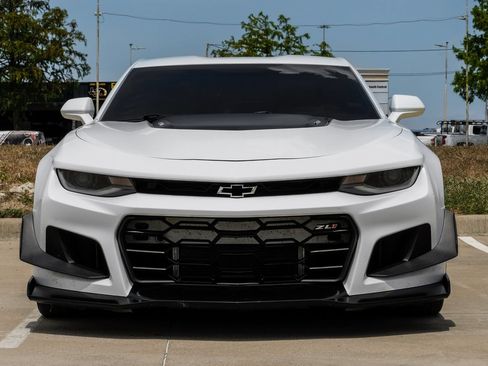 Used 2017 Chevrolet Camaro ZL1 RWD image 5
