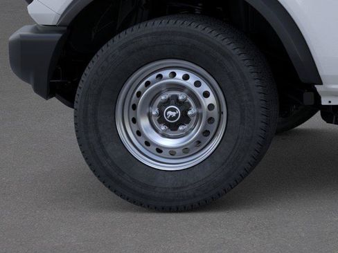 New 2025 Ford Bronco 4-Door AWD/4WD image 21