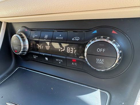 Used 2019 Mercedes-Benz CLA 250 image 36