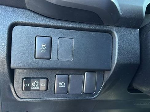 Used 2023 Toyota Tacoma SR5 w/ SR5 Appearance Package image 15