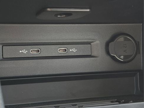 New 2026 Volkswagen Taos SE image 20