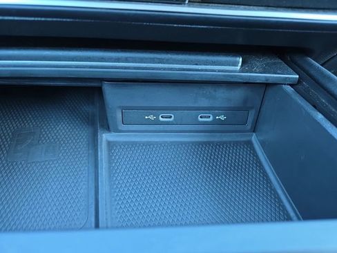 Used 2024 Volkswagen Atlas SE image 25