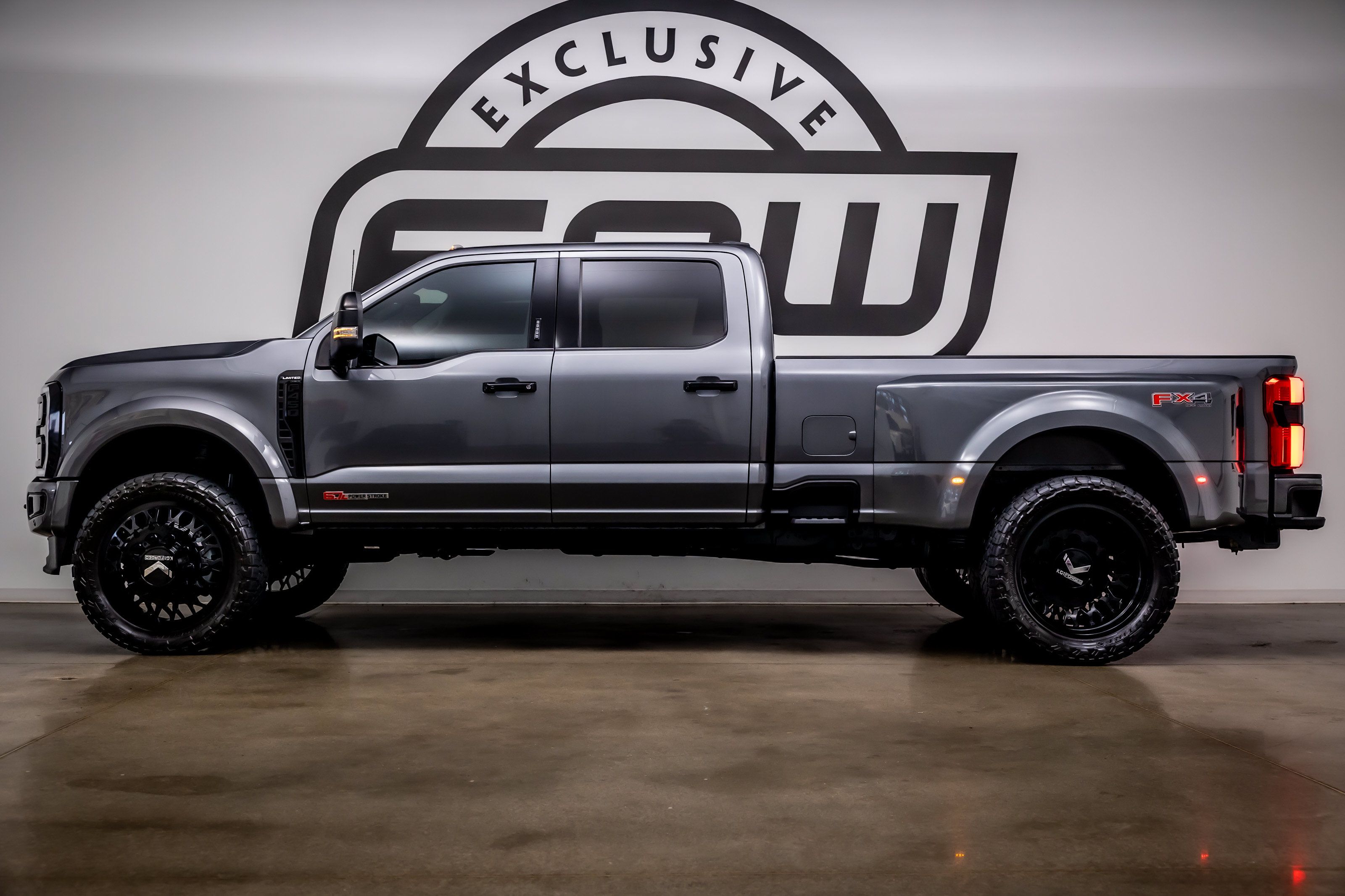 Used 2024 Ford F450 Limited w/ FX4 Off-Road Package AWD/4WD image 6