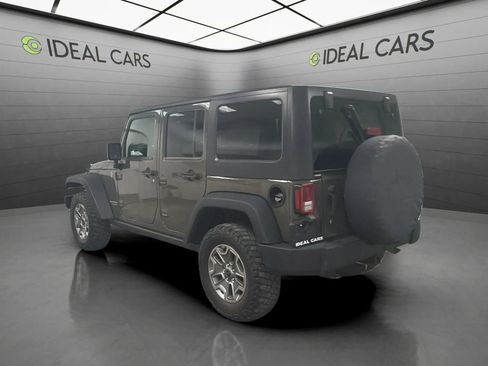 Used 2015 Jeep Wrangler Unlimited Rubicon w/ Connectivity Group AWD/4WD image 8