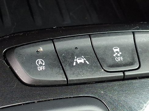 Used 2023 Chevrolet TrailBlazer LT w/ Convenience Package FWD image 23