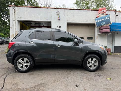 Used 2018 Chevrolet Trax LT w/ LT Convenience Package AWD/4WD image 7