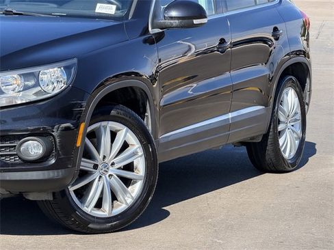 Used 2013 Volkswagen Tiguan S image 3