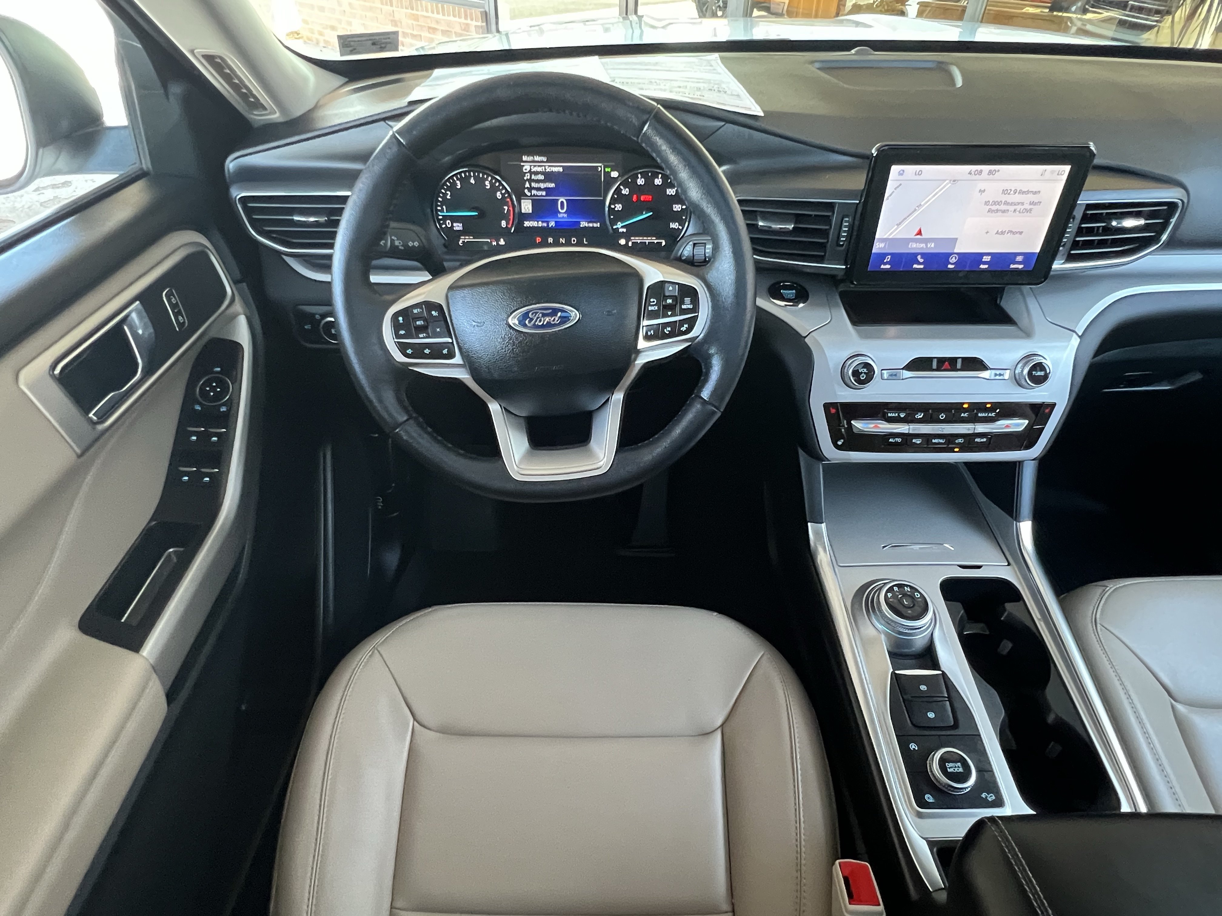 Used 2024 Ford Explorer XLT w/ Equipment Group 202A AWD/4WD image 25