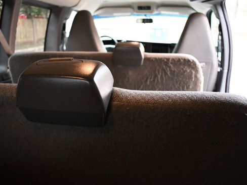 Used 2022 Chevrolet Express 3500 LS image 46