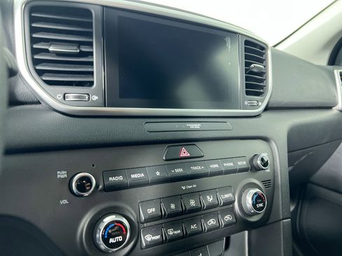 Used 2021 Kia Sportage LX w/ LX AWD Popular Package image 25