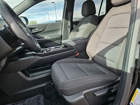 Used 2026 Chevrolet Equinox LT AWD/4WD image 18