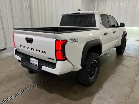 New 2026 Toyota Tacoma TRD Off-Road AWD/4WD image 4
