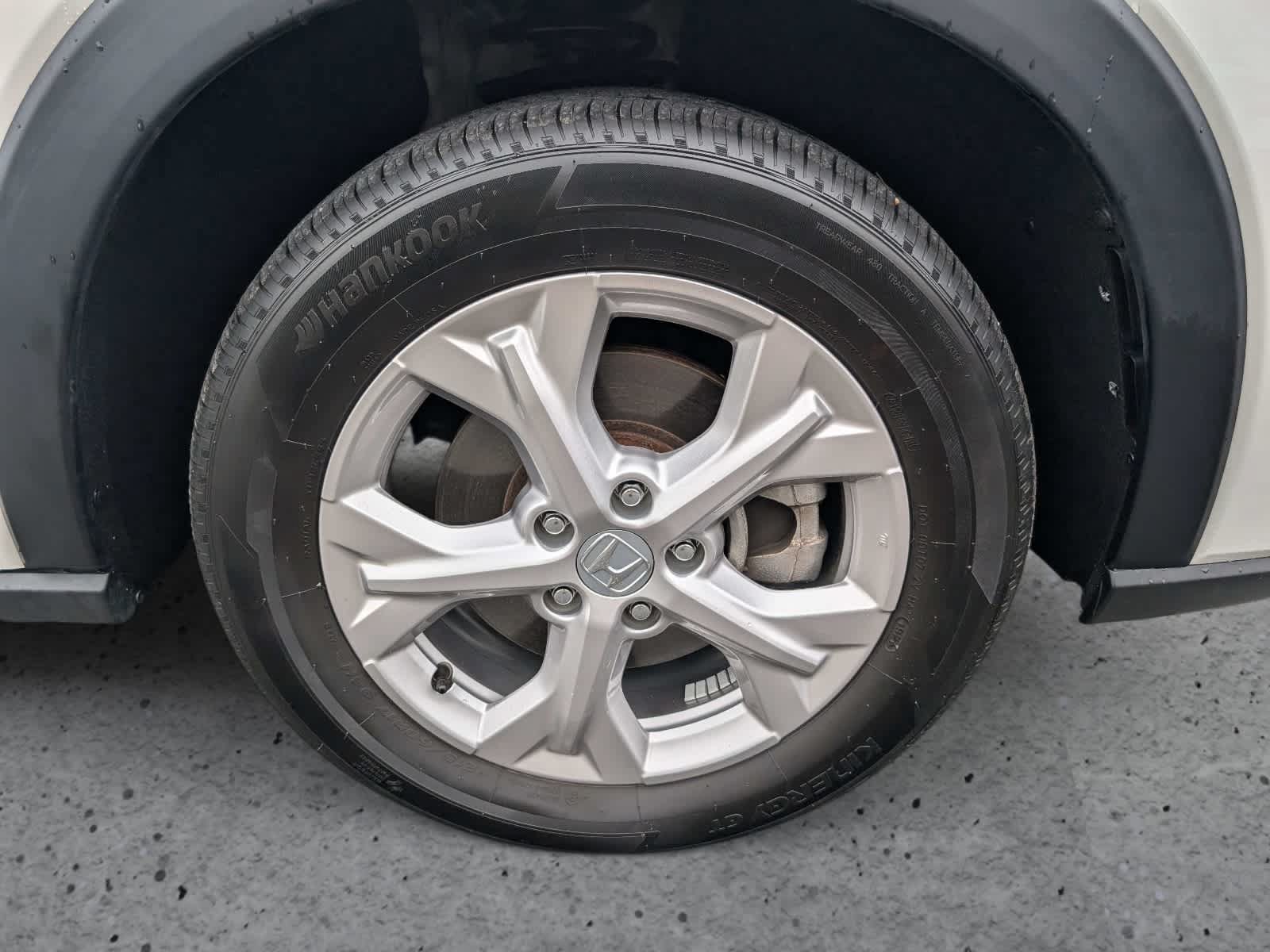 Certified 2025 Honda HR-V LX image 9