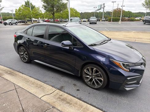 Used 2021 Toyota Corolla SE FWD image 2