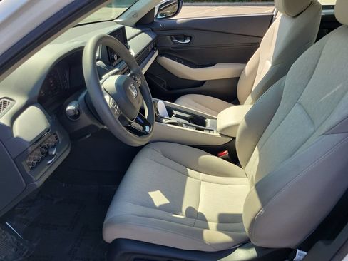 Certified 2023 Honda Accord EX image 16
