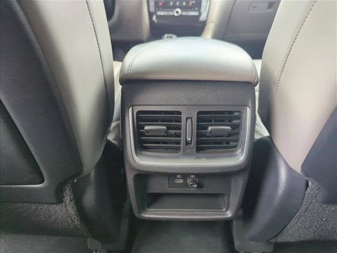 Used 2023 INFINITI QX50 Luxe FWD image 22