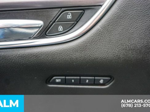 Used 2021 Cadillac XT6 Luxury FWD image 55