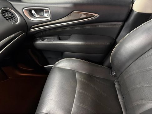 Used 2019 INFINITI QX60 Luxe w/ Essential Package image 45