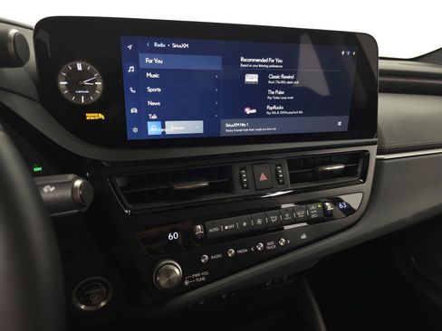 Certified 2024 Lexus ES 300h w/ Premium Package FWD image 25