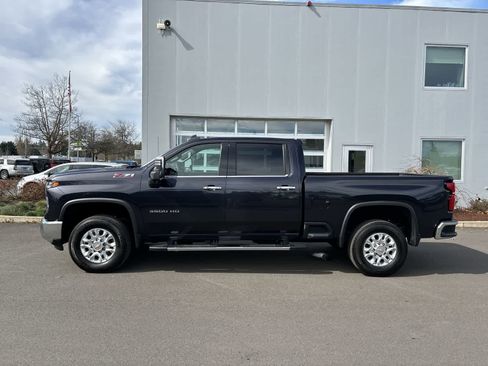 Used 2024 Chevrolet Silverado 3500 LTZ w/ LTZ Convenience Package image 2