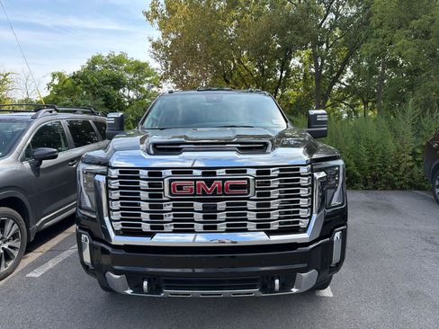Used 2024 GMC Sierra 2500 Denali w/ Denali Reserve Package AWD/4WD image 41