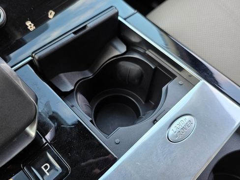 Used 2022 Land Rover Range Rover Velar S image 33