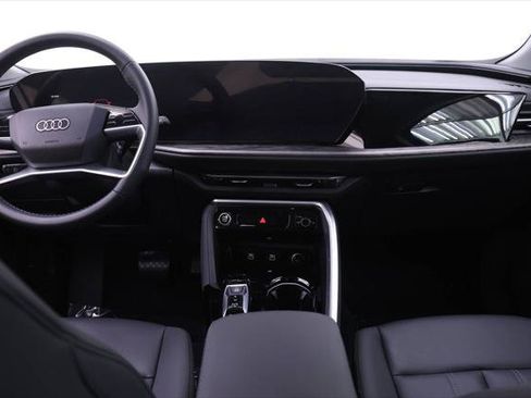 Certified 2025 Audi Q5 Premium AWD/4WD image 8