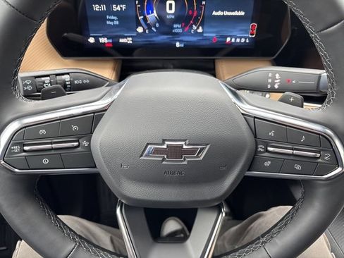 New 2026 Chevrolet Equinox ACTIV w/ Convenience Package III AWD/4WD image 23