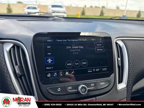 Used 2023 Chevrolet Malibu LT FWD image 16