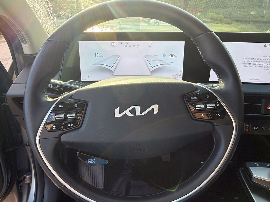 Used 2024 Kia EV6 Wind w/ Wind Technology Package RWD image 10