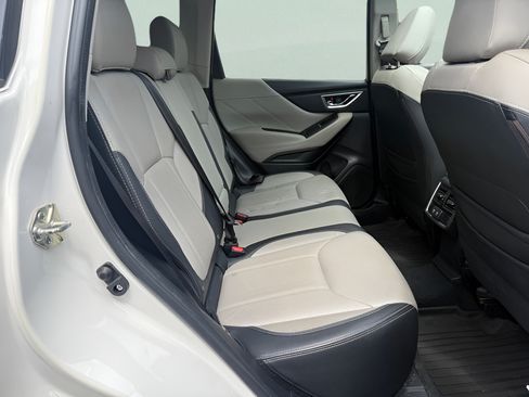 Used 2019 Subaru Forester Limited AWD/4WD image 12