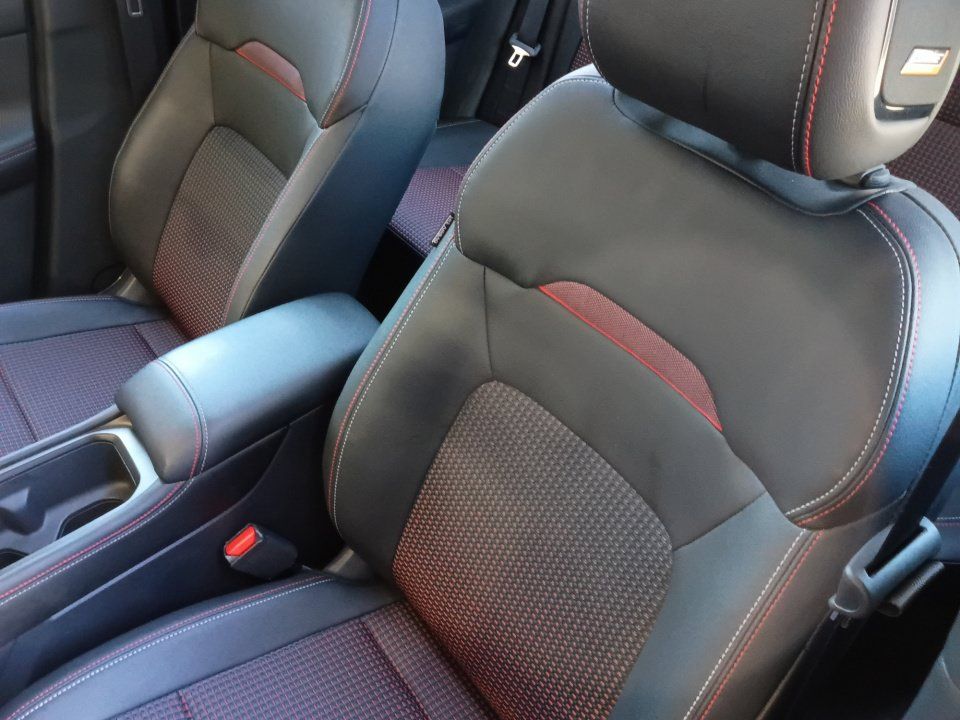 Used 2026 Nissan Kicks SR w/ SR Premium Package FWD image 9
