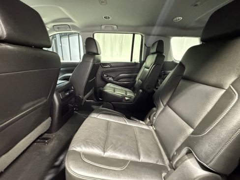 Used 2019 Chevrolet Suburban LT w/ LT Signature Package image 22